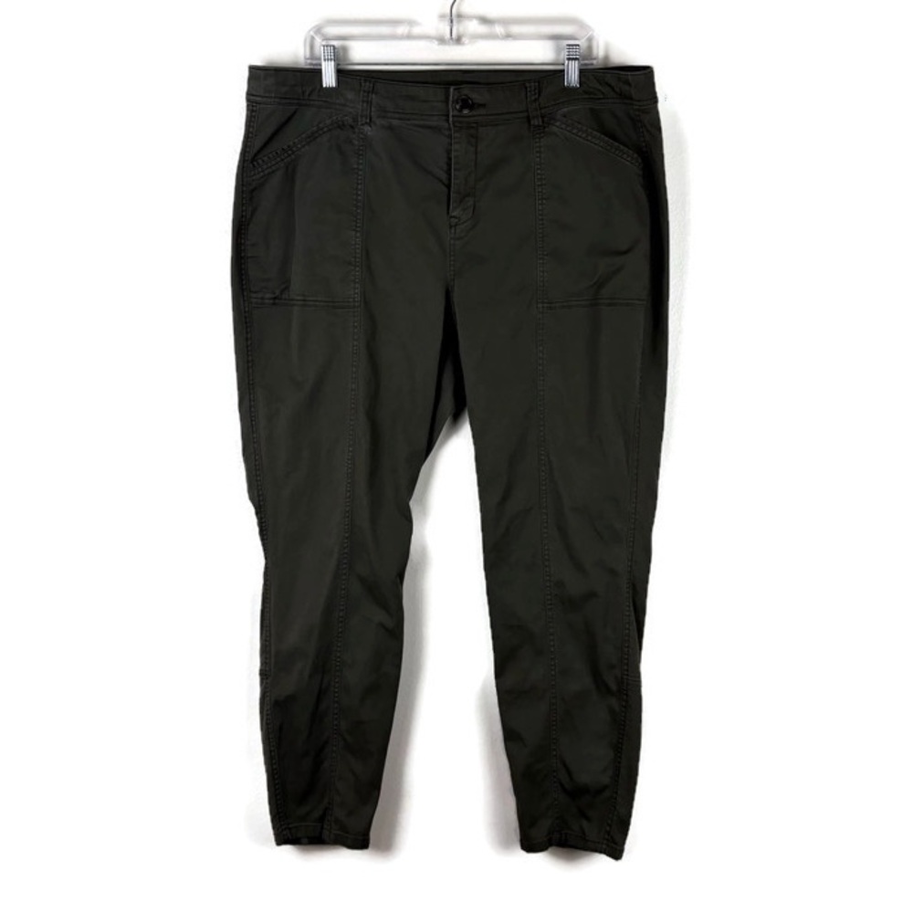 Lane Bryant High Waist Utility Lace Up Ankle Skinny Pants in Green/Black